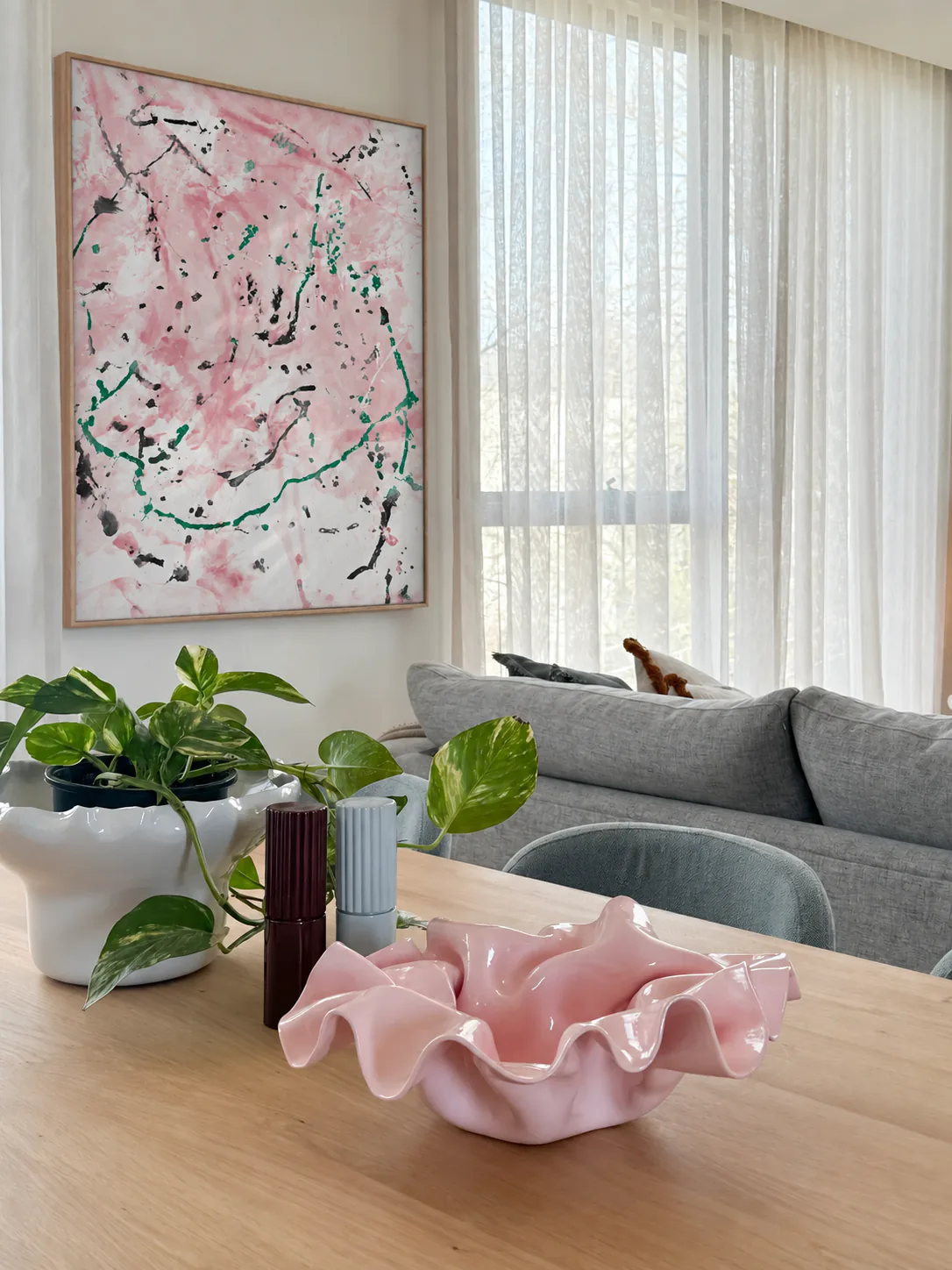 Obraz we wnętrzu — Baby pink, Czarny, Zielony, białe płótno